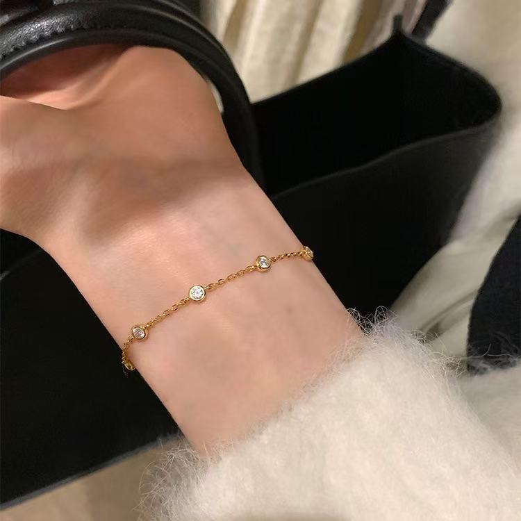 Korean Style Luxurious Zircon Diamond Bracelet for Women - Elegant, Versatile, and Exquisite Design