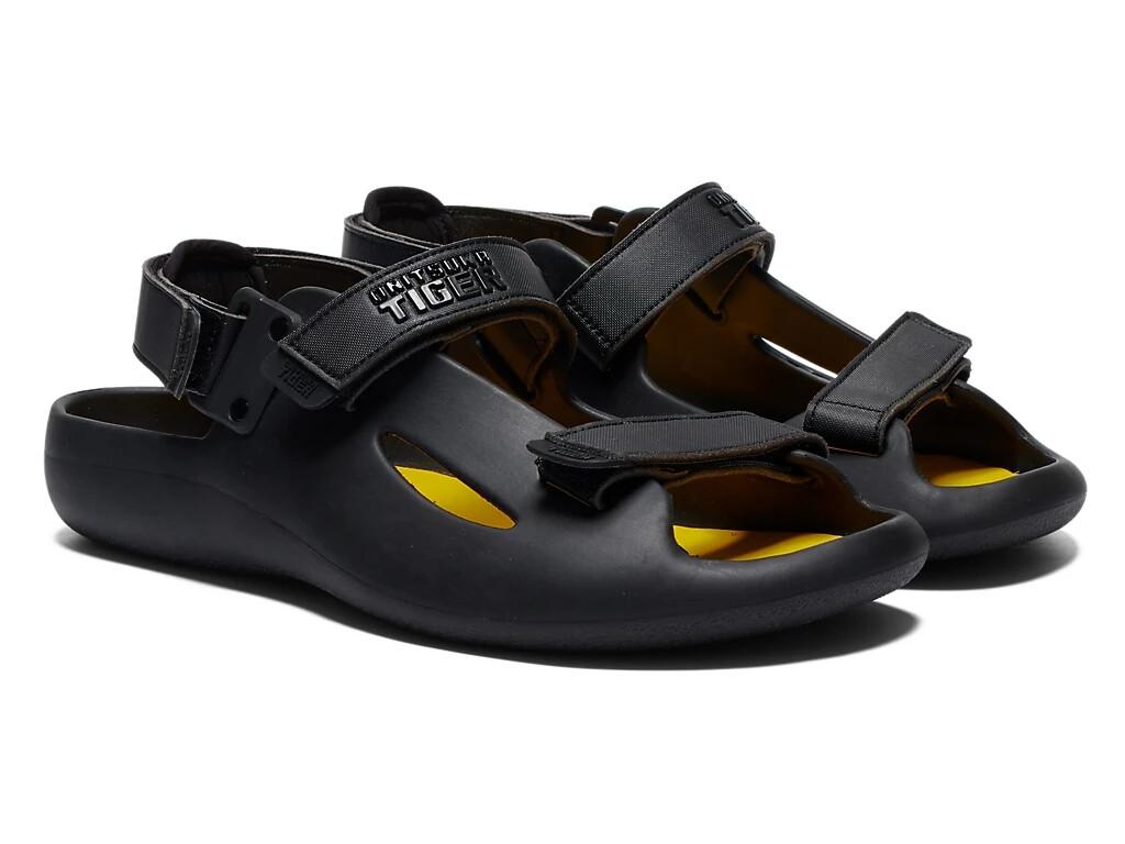 1183C368-001 ONITSUKA TIGER TIGER ERGONIO STRAP BLACK BLACK (Men s) 10