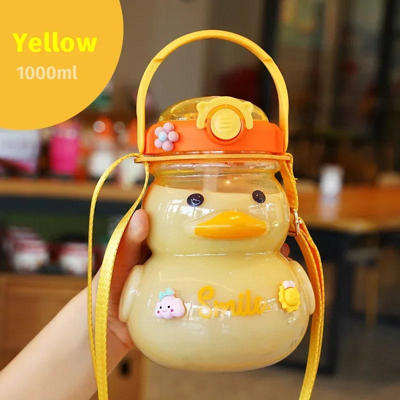 Cartoon Duckling Plastic Cup with Handle and Latch Creative Bouncing Water Bottle Portable Outdoor Camping Sippy Cups 1000ml 1Pc