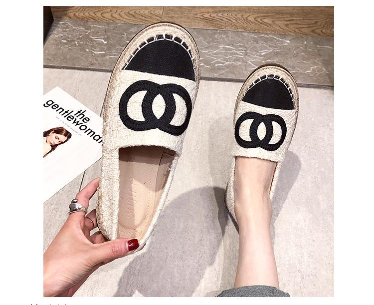 Xiaoxiang Hemp Rope Bottom Fisherman Shoes Women's 2025 New Round Head One-pedal Straw Weaving Casual Thick-soled Double C Loafers Women