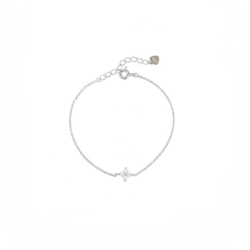 14K Gold-Plated S925 Sterling Silver Four-Leaf Clover Anklet with Diamond-Inlaid Flower Design for Women