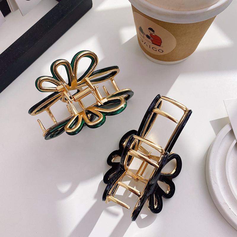 Elegant Butterfly Design Hair Claw For Women In Various Stylish Colors And Sizes