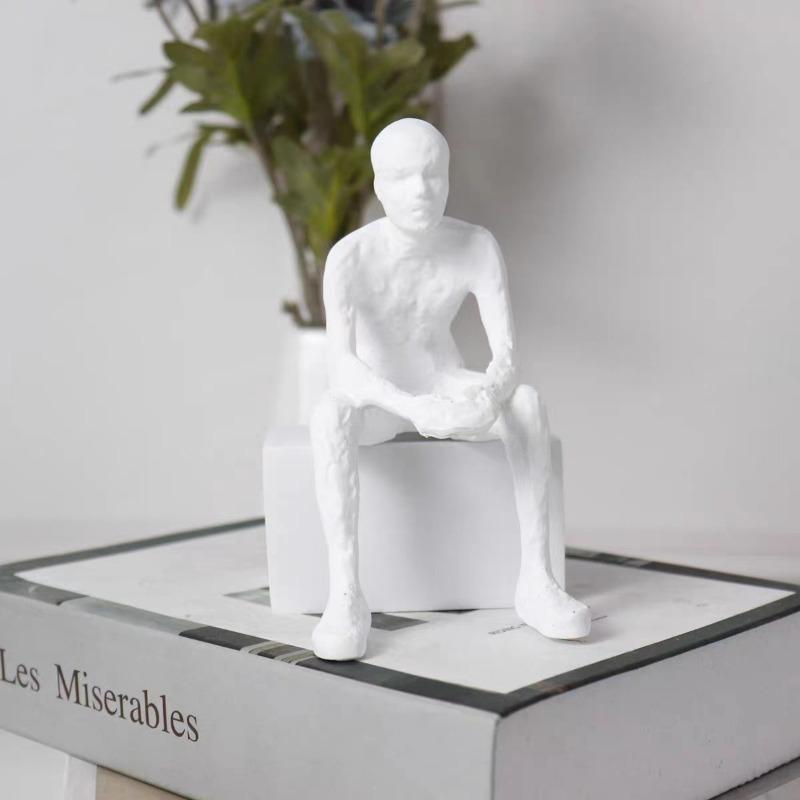 Creative White Resin Thinker Figure Sculpture Craft Desktop Decoration Abstract Art Figure Statue Indoor Aesthetic Decoration