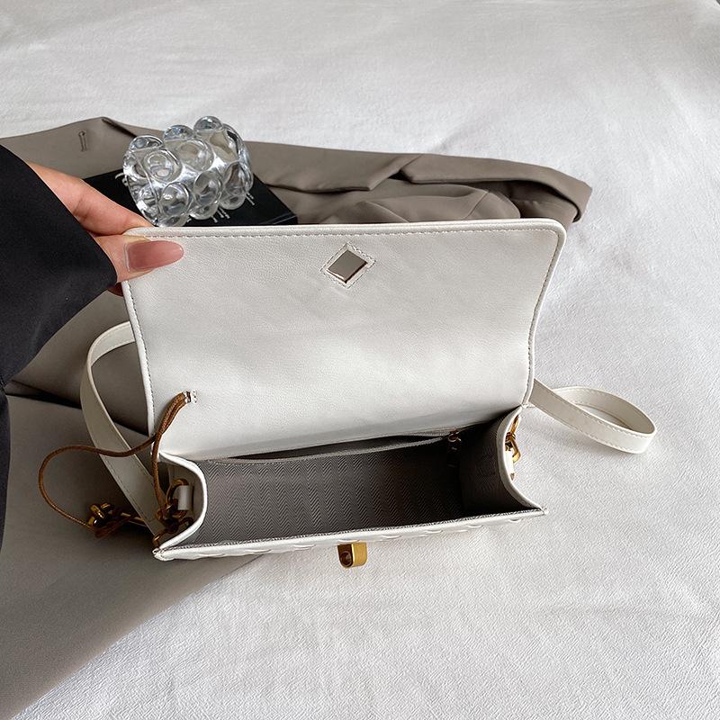 Hand-woven Lock Small Square Bag Fashion Woven Bag Simple Shoulder Messenger Women's Bag