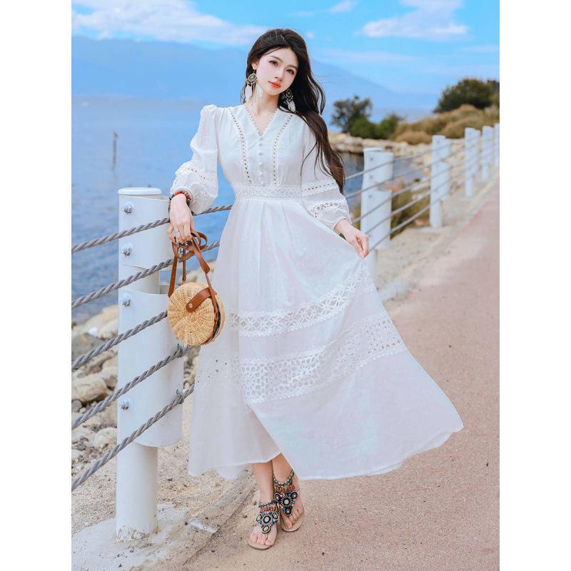 

Пляжное платье с V-образным вырезом и рукавами-фонариками, отделанное кружевом ручной работы, в французском стиле с ажурным узором M белый
