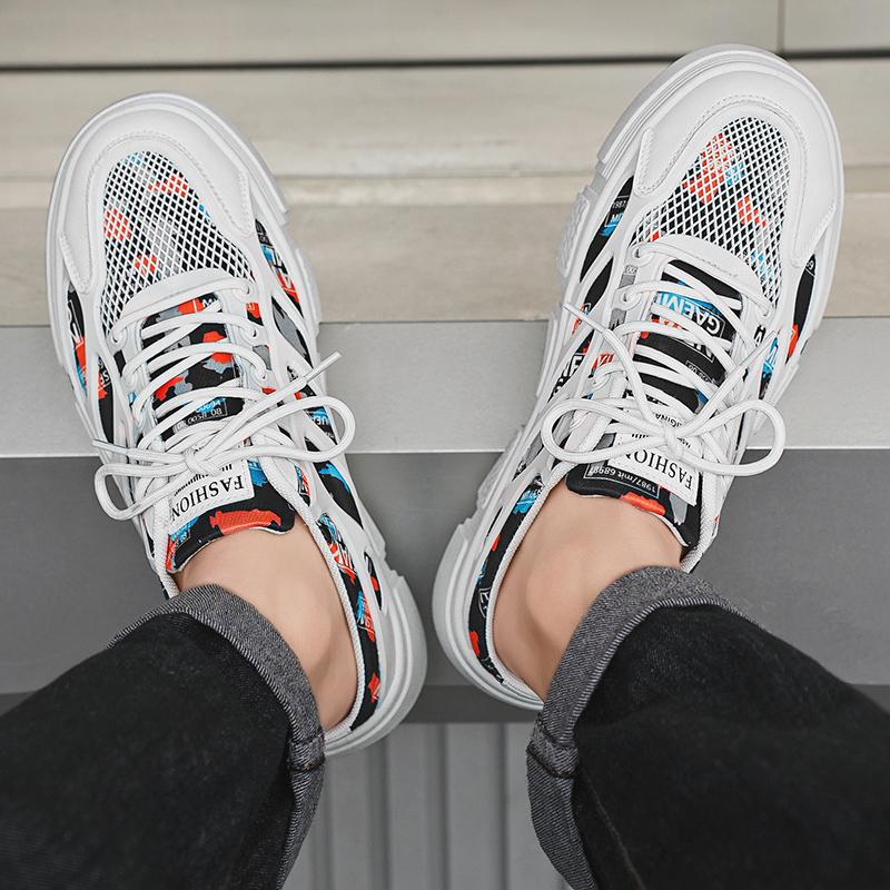 Модные новые стильные лаконичные мужские сандалии без застежек — фото 7