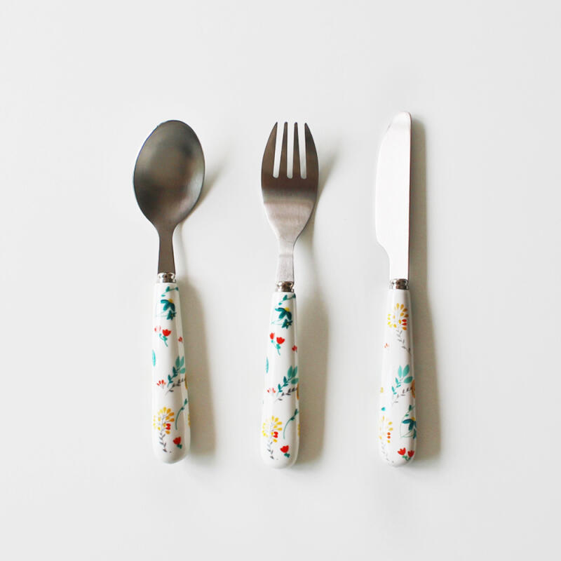 Retro Pattern Dessert Cutlery / White Flower butter knife