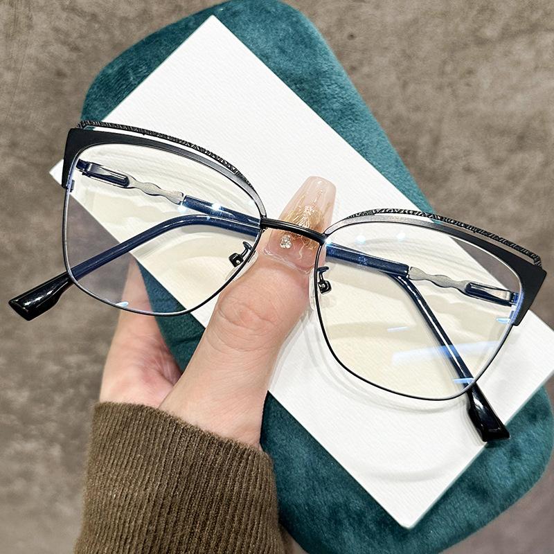 

Shiny Men Women Fashion Metal Eyeglass Frames Anti-Blue Light Glasses Lightweight And Comfortable Computer Goggles