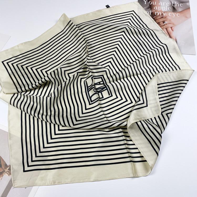 Small Silk Scarf Women'S Season Small Square Scarf Summer Scarf Versatile Fashion Decoration Professional Small Scarf Tide