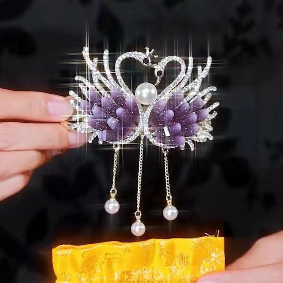 

Новый головной убор Французский стиль Зажим-твист Сплав Кисточка Женщины Девушки Заколка для волос Сладкий головной убор Женские аксессуары для волос Заколки