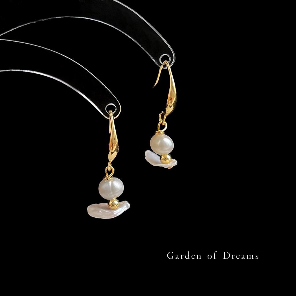 Elegant Baroque Pearl Earrings: French Light Luxury with Chinese Retro Style
