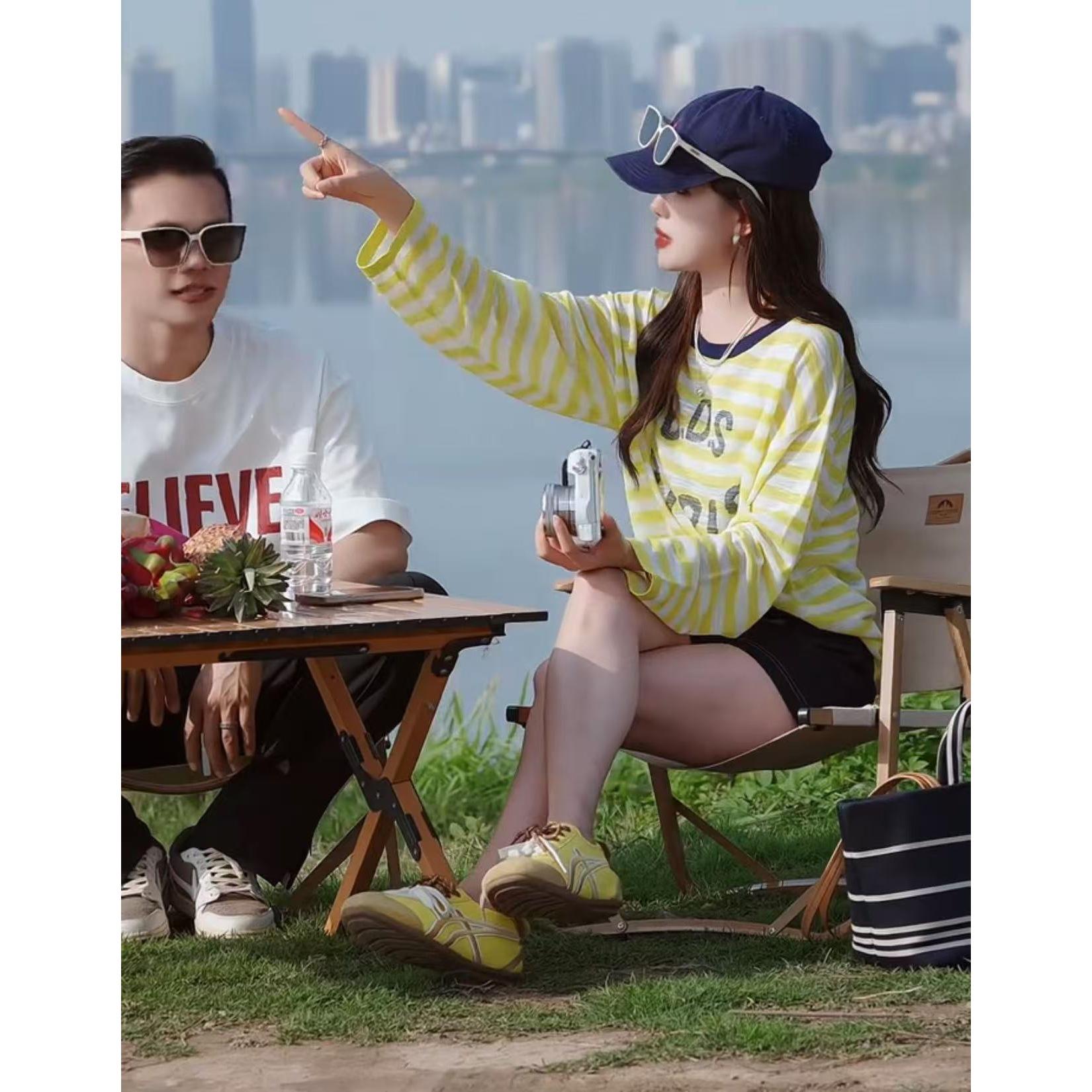 

Женская летняя футболка 2025 года с цветными блоками, надписью, длинным рукавом, свободного кроя и защитой от солнца (Дизайн малого размера) Small