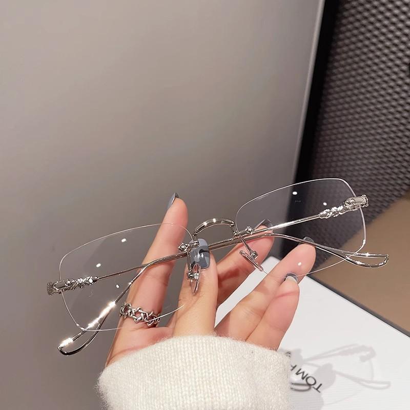 

Новые прозрачные квадратные безободковые очки, блокирующие синий свет, модные безободковые для женщин и мужчин, серебристые компьютерные очки серебряный