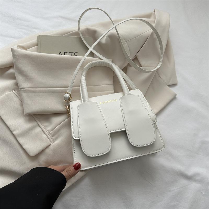 Casual Simple Portable Small Square Bag 2025 Summer New Fashion Fashion Messenger Bag This Year Popular Solid Color Women's Bag