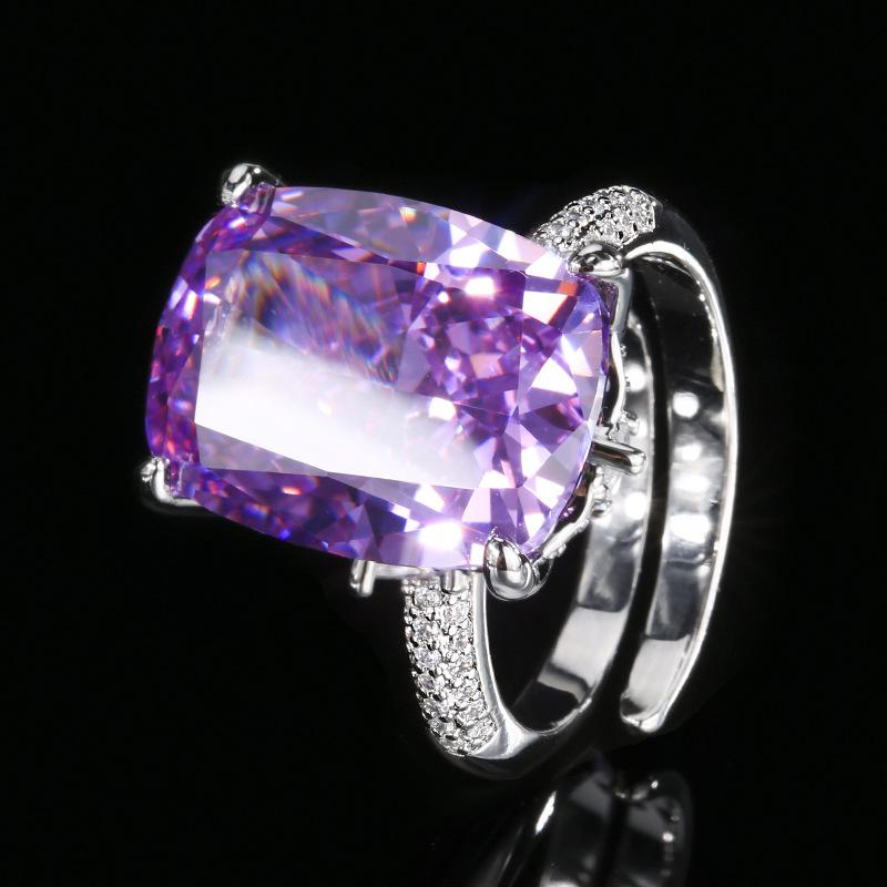 

Autumn And Winter Jewelry Copper Bottom Gold-Plated High Carbon Diamond Ice Flower Square Diamond Copper Setting Temperament Ring Female 12 * 16