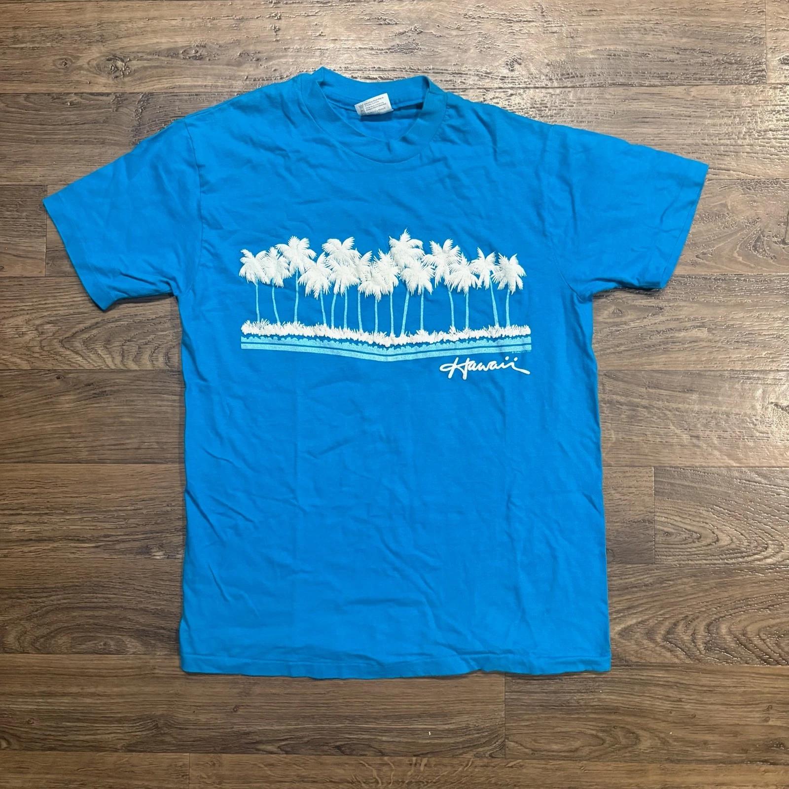 90s / Vintage Hawaii Palm Tree 3D Graphic Blue T Shirt Single Stitch USA Made L XL