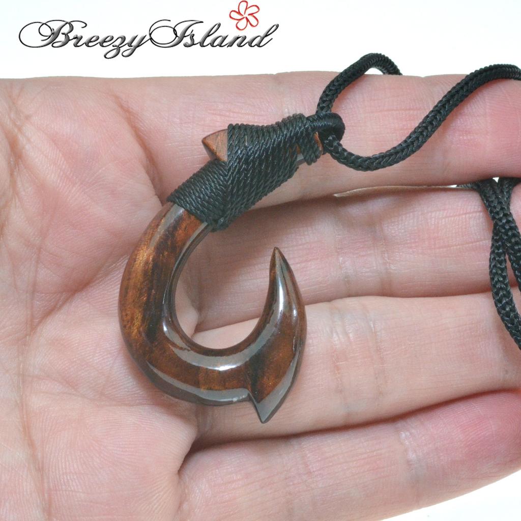[Breezy Island] Hawaiian Accessory Koa Wood Pendant Fish Hook Size L - Hangs Up Good Fortune - Precious Hawaiian Koa Wood That Shines with an Amber