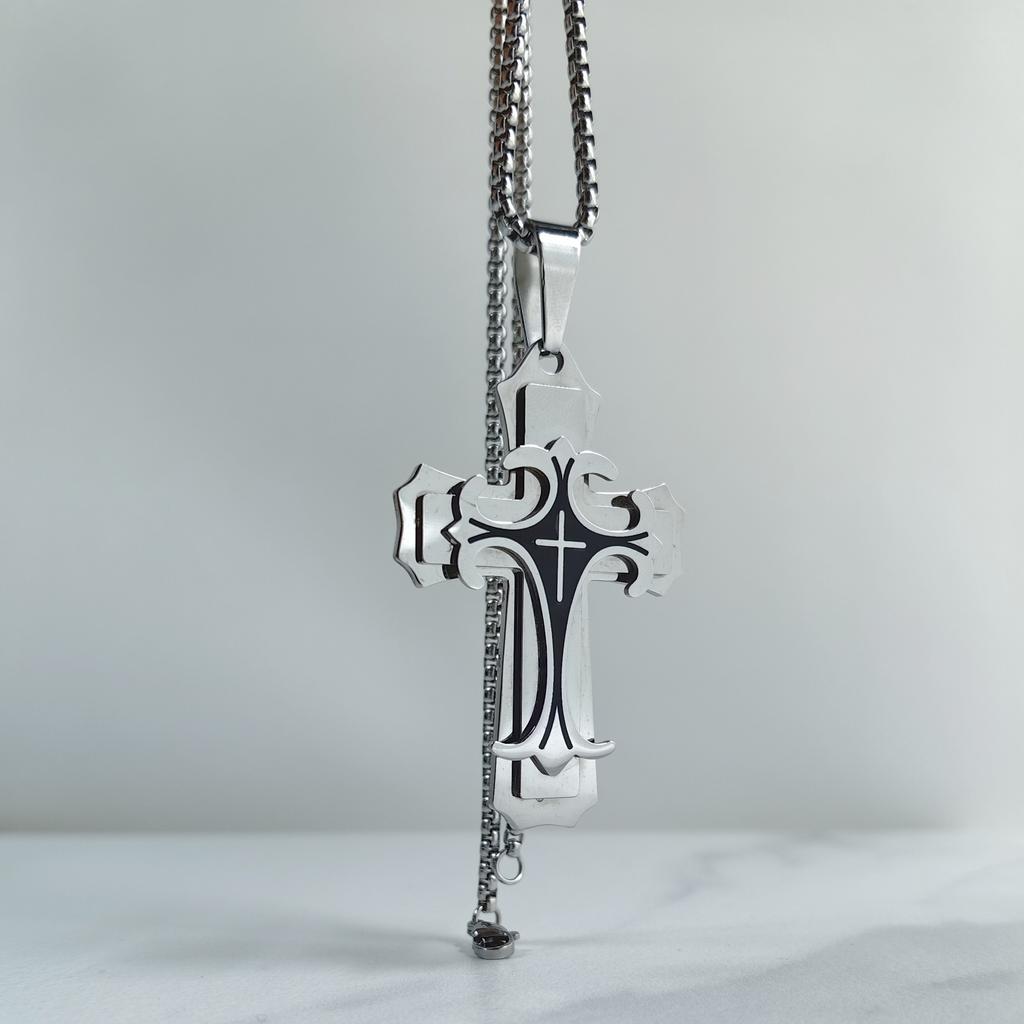 New Trendy Men's Titanium Steel Flat Section Necklace from Europe and America, Stainless Steel Oil Drop Cross Pendant