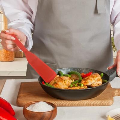 Kitchen Small Tool Portable Silicone Shovel Non Stick Surface Beef Biscuit Frying Pan (Comes with Random Color Silicone Spoon)