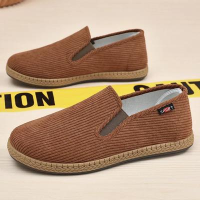 Sapatos da moda para homens 2024 novos sapatos de pai de chute de um pé com sola plana e sapatos casuais respiráveis de pelúcia, sapatos de pano antigos de Pequim