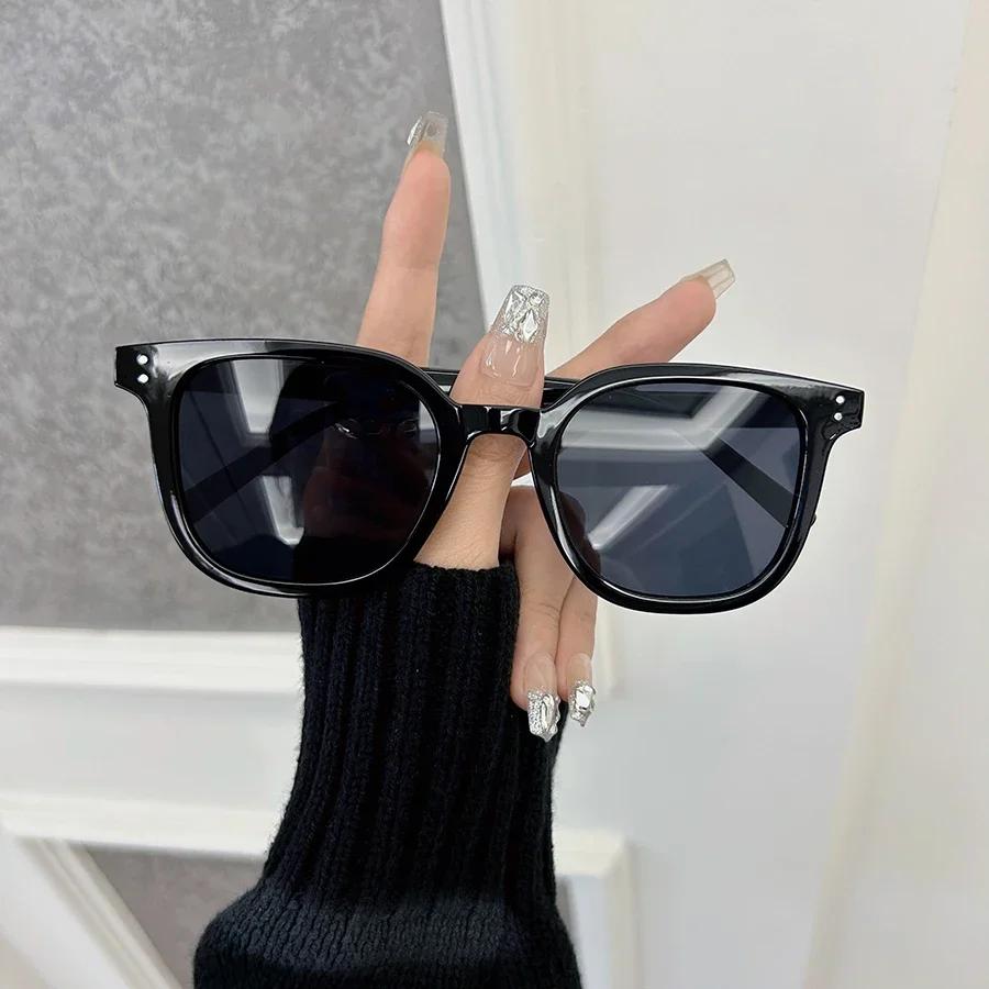 Casual Rectangle Sunglasses Women Men Classic Sun Glasses Female Male Designer Retro Fashion Outdoors Shades