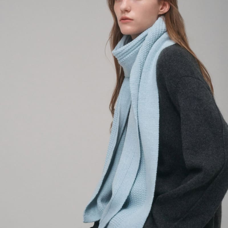 

Saint Luxure Soft Leaf Muffler Sky Blue SKYBLUE