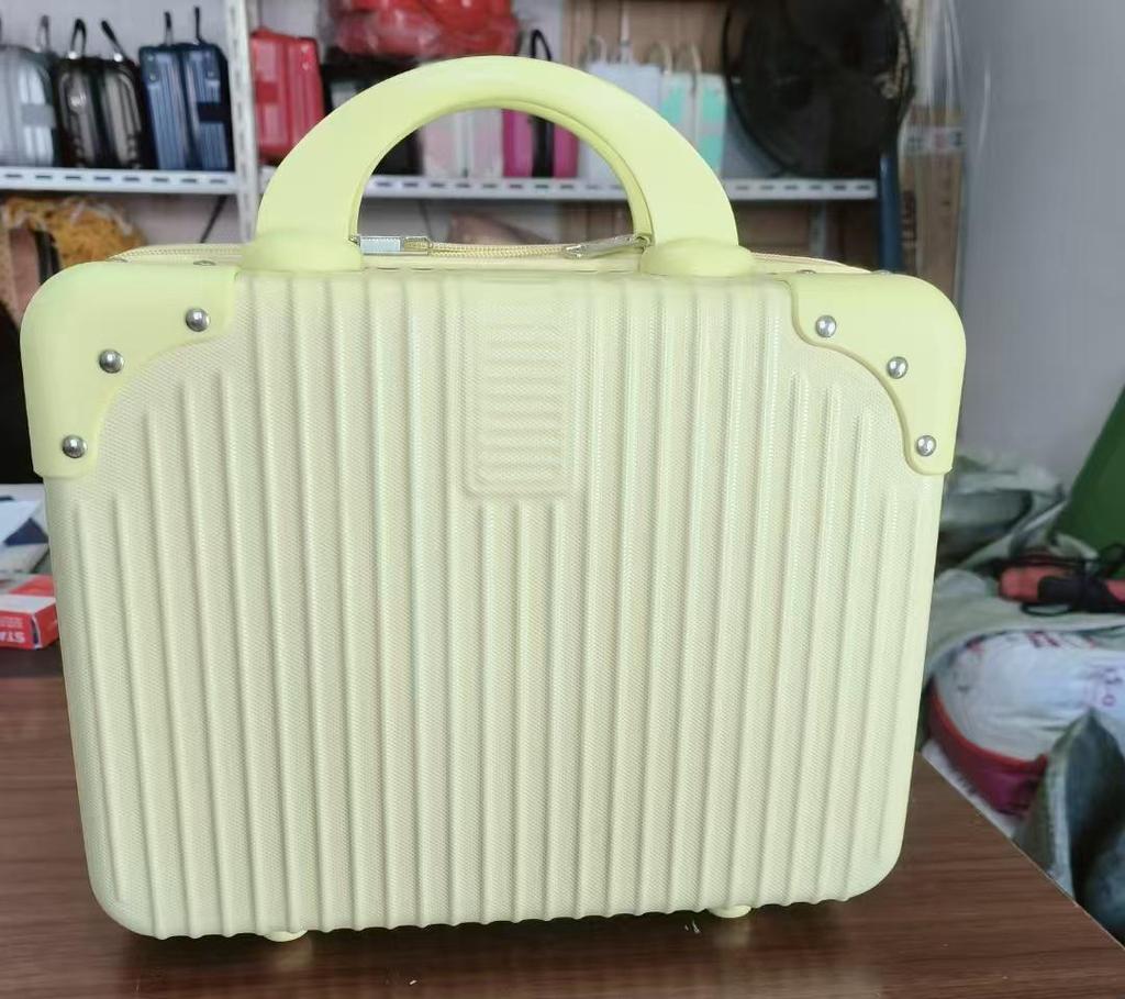 Mini Handbag 14" Makeup Case: Small Suitcase-Style Storage & Gift Box