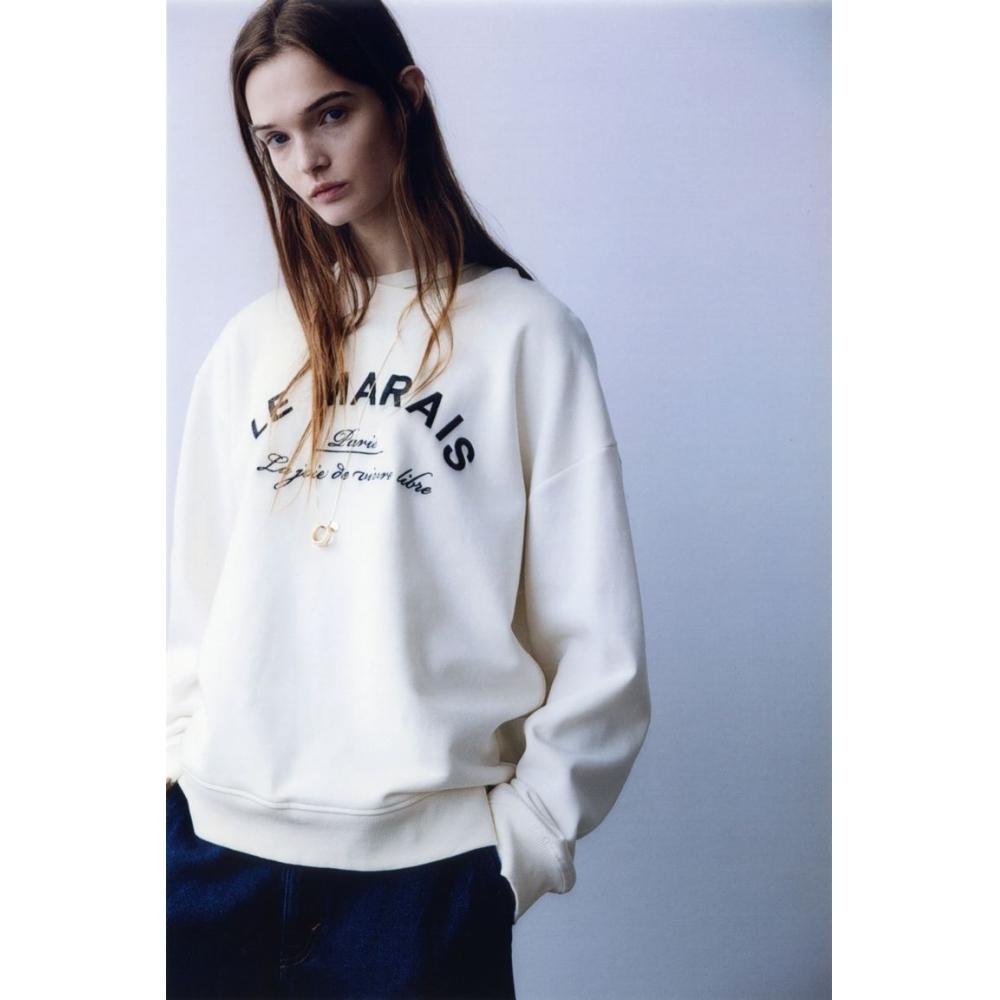

Толстовка HM с круглым вырезом кремового цвета Le Marais