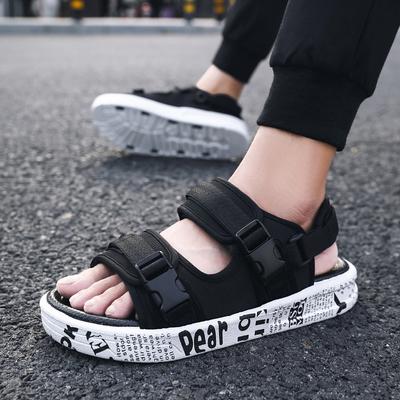 New Summer Men's Sandals Outdoor Hook Loop Slippers Non-slip Soft Sole Large Size Beach Shoes Fashionable Men's Flip Flops