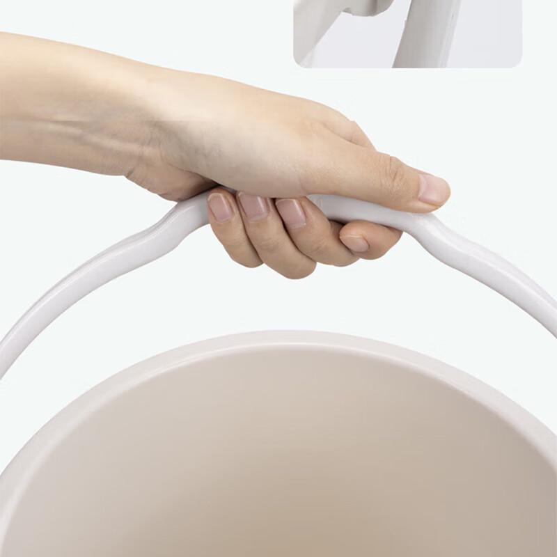 Bendi Víceúčelové plastové kbelíky a umyvadla