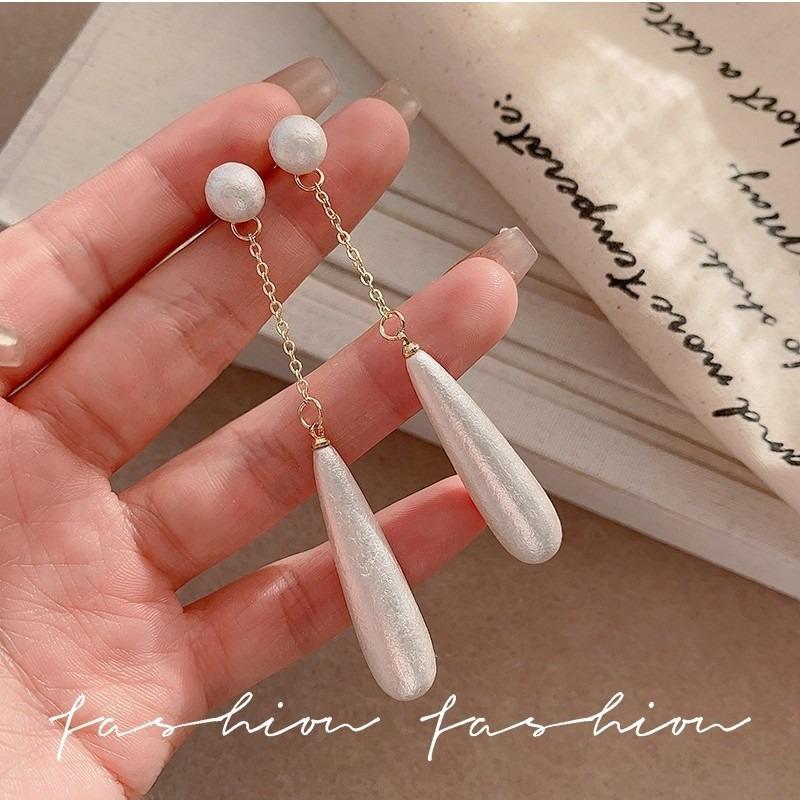 Elegant Textured Water Drop Pearl Two Ways Wearing Earrings For Women
