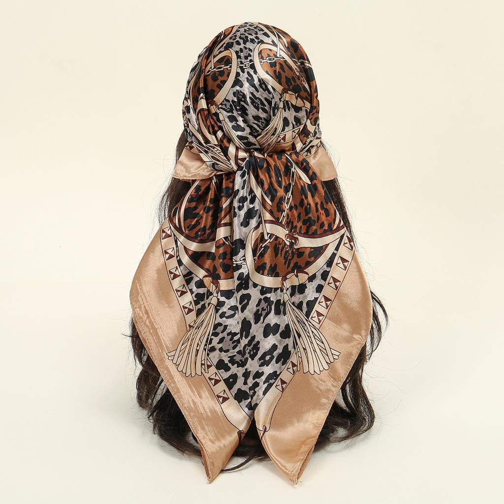 90*90cm Satin Silk Square Scarf Woman Fashion Kerchief Neck Head/Hair Scarves Bandana Handkerchief Leopard Print Chain Headscarf