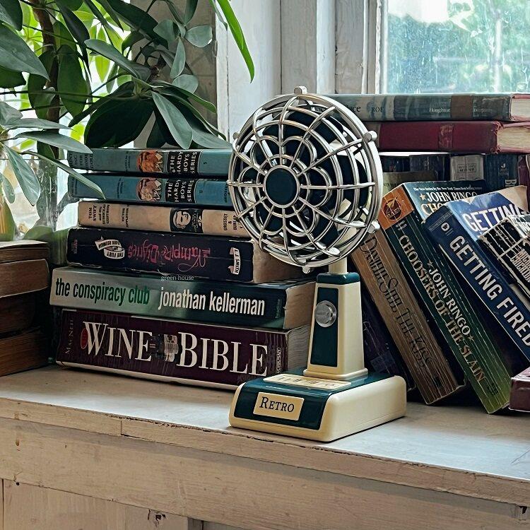

2026 Retro Mini USB Type-C Charging Angle Wind Adjustable Desktop Fan Home Furniture зелёный