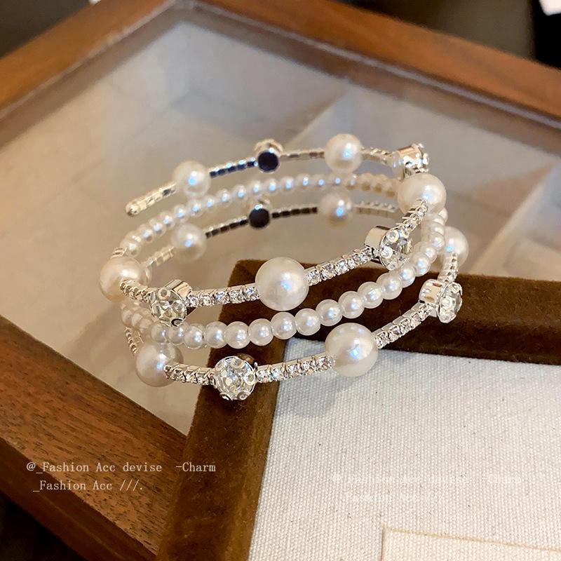 

Elegant Multi-Layer Pearl & Diamond Bracelet: Chic, Versatile, High-End Design
