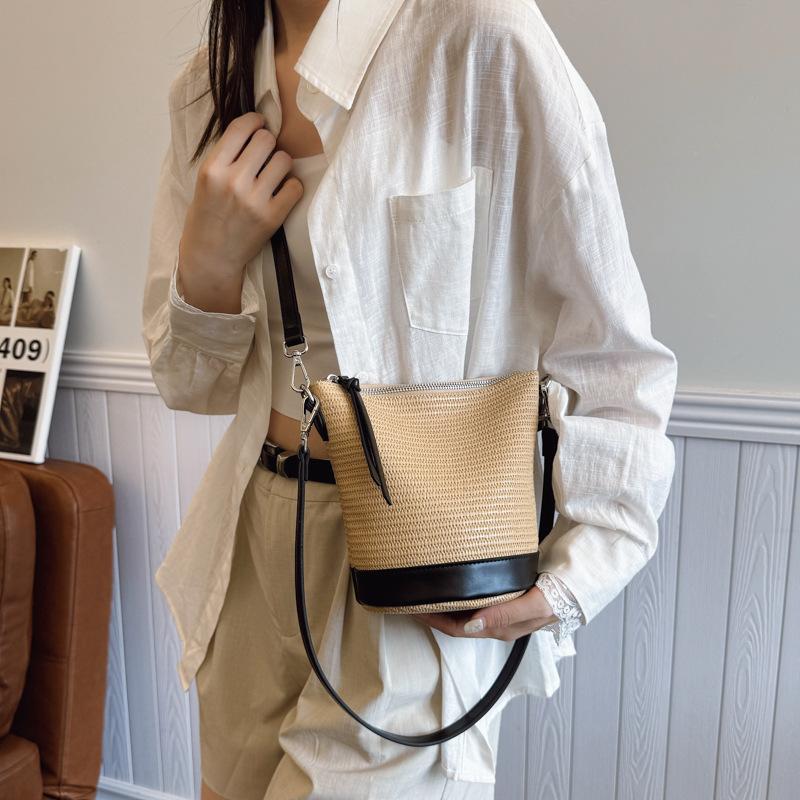 Trend Large-capacity Straw Bucket Bag Women's 2025 New Splicing Versatile Woven Seaside Vacation Shoulder Messenger Bag