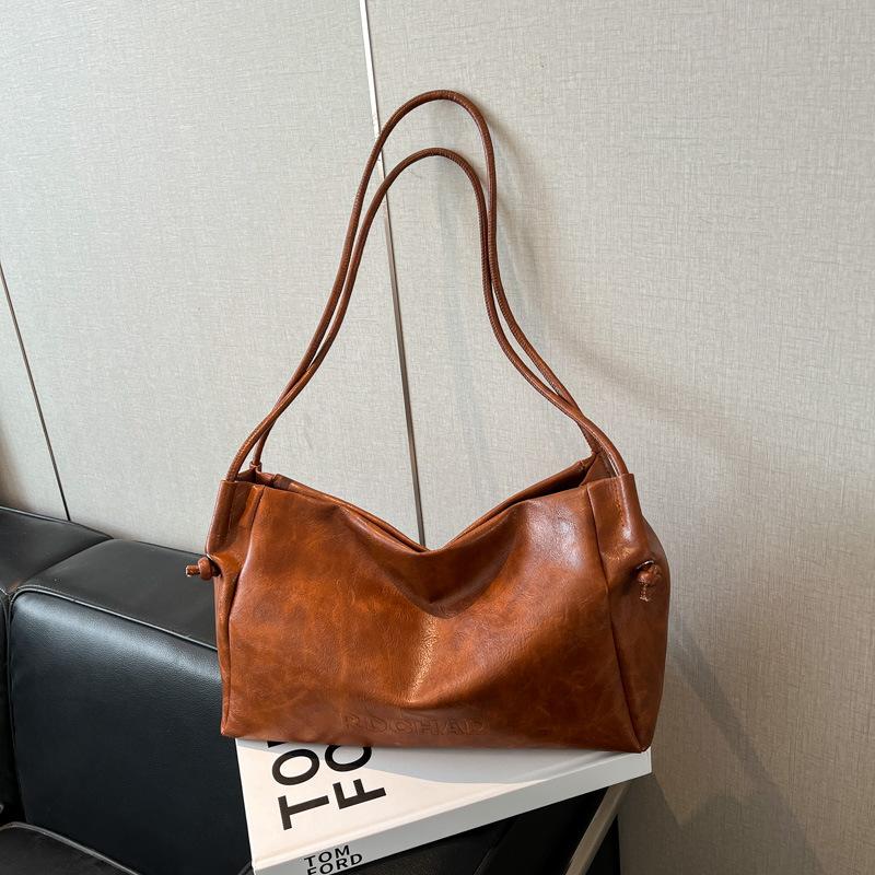 Retro Soft Leather Large-capacity Tote Bag, Fashionable and Simple, Casual Commuting Single-shoulder Bag, Underarm Bag