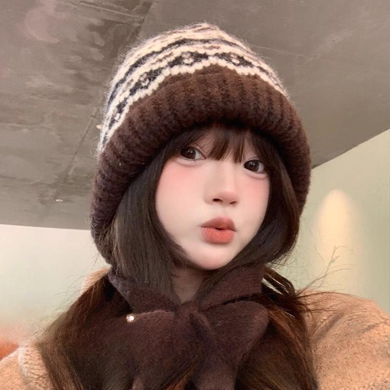 Jacquard Bag Hat Women's Autumn and Winter High End Style Colorful Knitted Hat  Thickened Warm Ear Protecting Woolen Hat