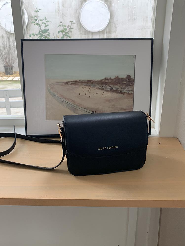 

Сумка женская премиум сумка-мессенджер женская сумка универсальная маленькая квадратная сумка дизайн сумка через плечо для поездок на работу чёрный