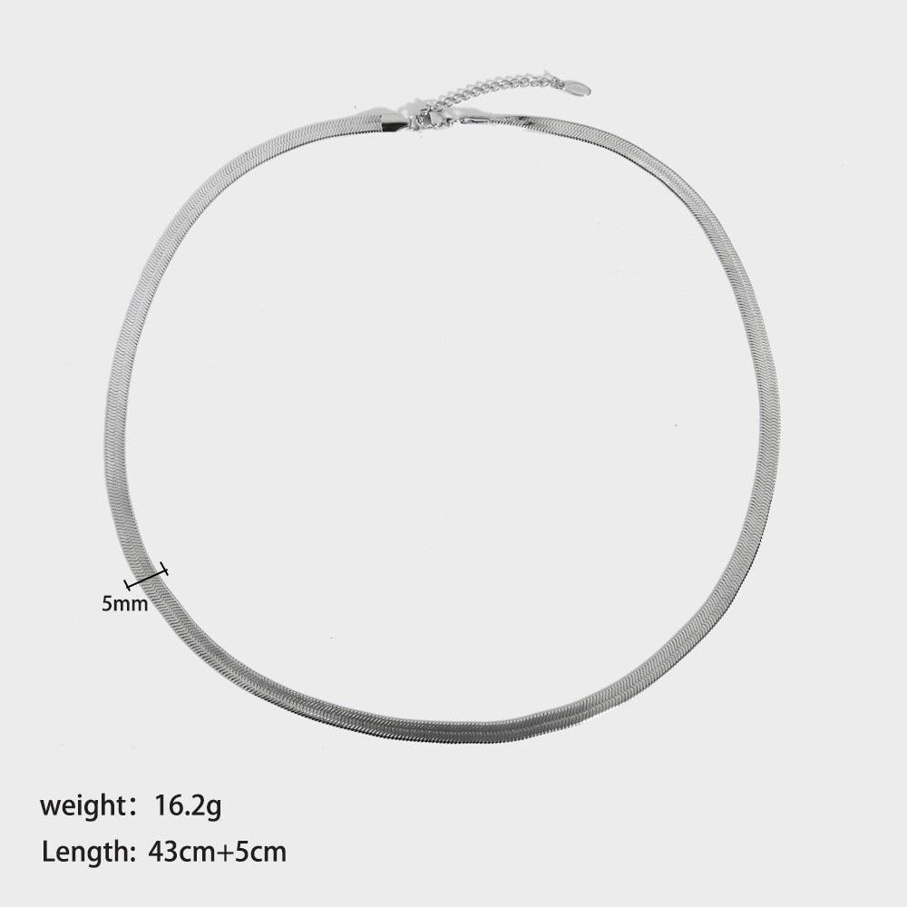 Halsband med platt ormkedja i 18K guld titanstål - Mångsidig europeisk och amerikansk stil för kvinnor