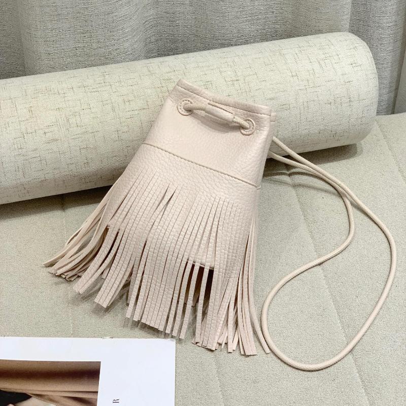 

Fashi Tassels Women Crossbody Bags small Bucket Shoulder Bag for Ladies handbg Soft PU Leather femal phes Messenger Bag бежевый