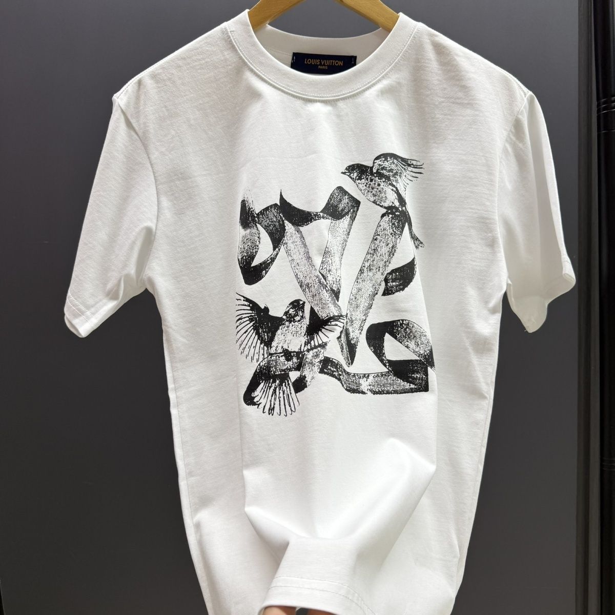 Premium Tri-Label Logo Tee Summer Fashion Must-Have | Unisex Oversized Fit L белый