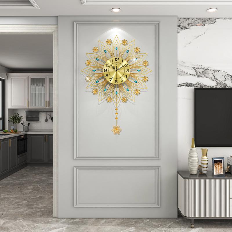 European Luxury Peacock Wall Clock for Elegant Living Room Decor