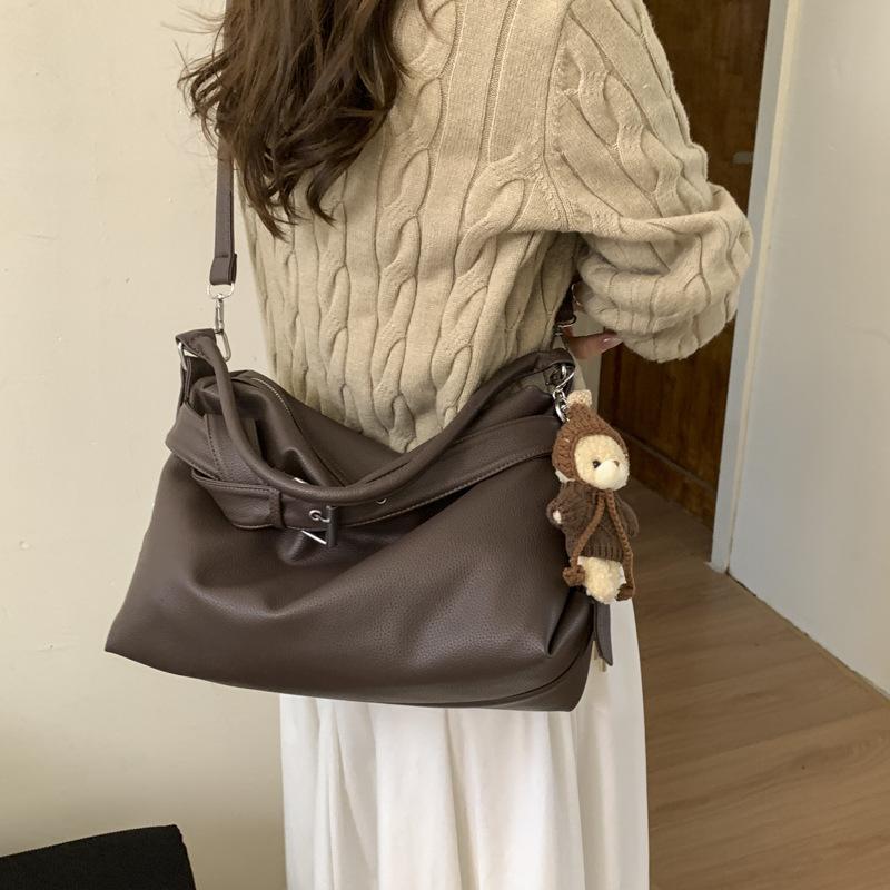 Casual temperament large capacity tote bag 2025 versatile women's high sense retro Korean version ins shoulder messenger bag