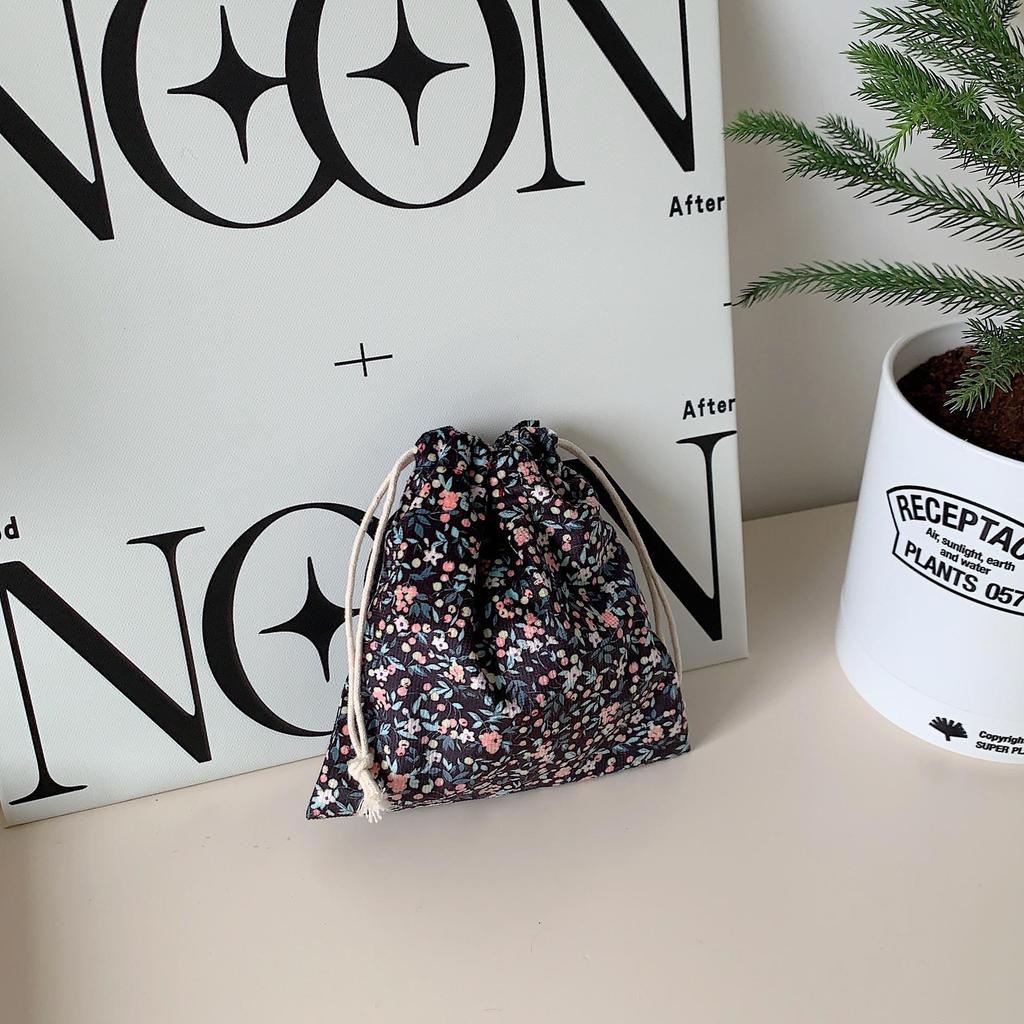 Retro Corduroy Floral Drawstring Organizer - Small Handheld Cosmetic, Jewelry, and Stationery Bag