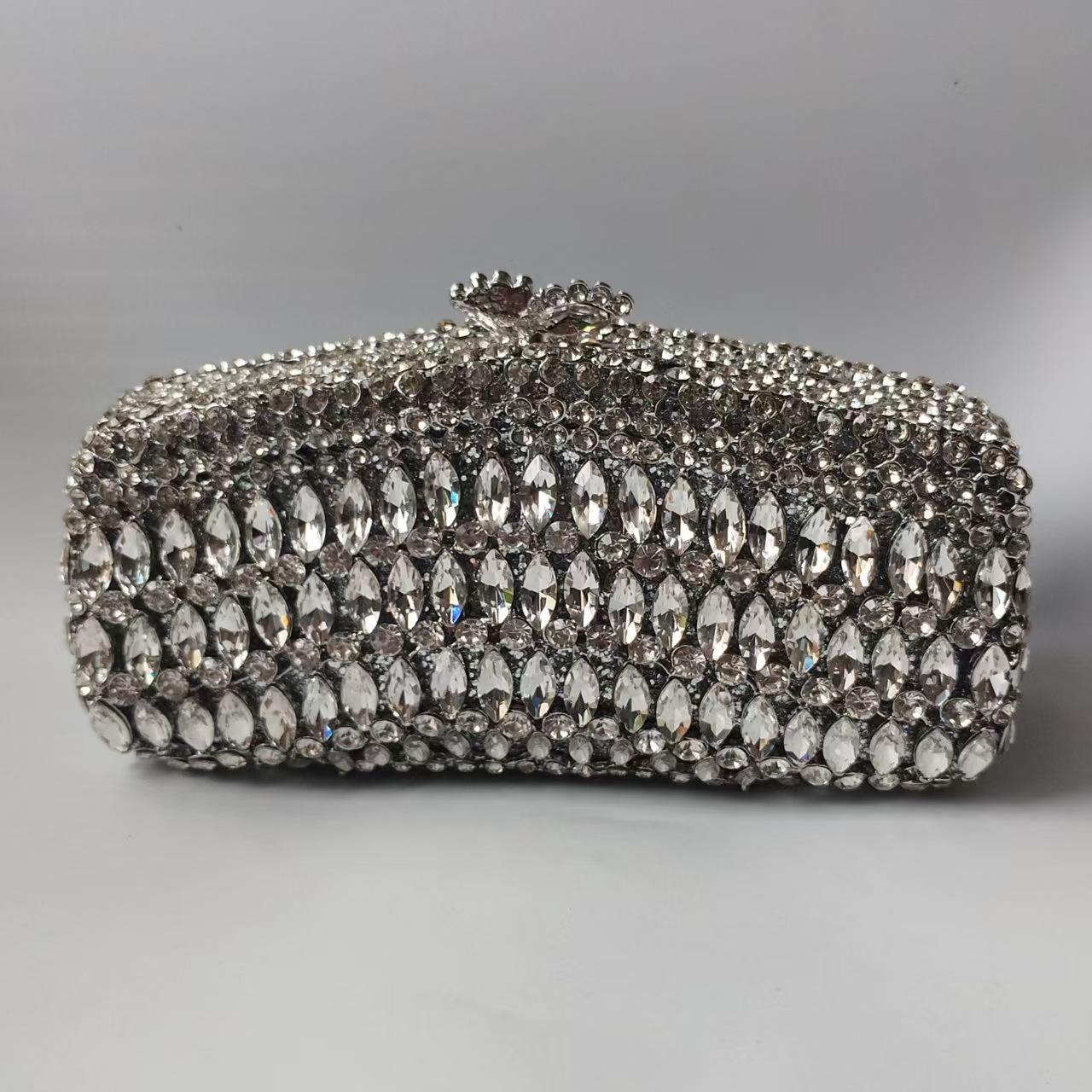 

2025 new full diamond dinner bag premium banquet dress clutch bag fashion party messenger bag серебряный