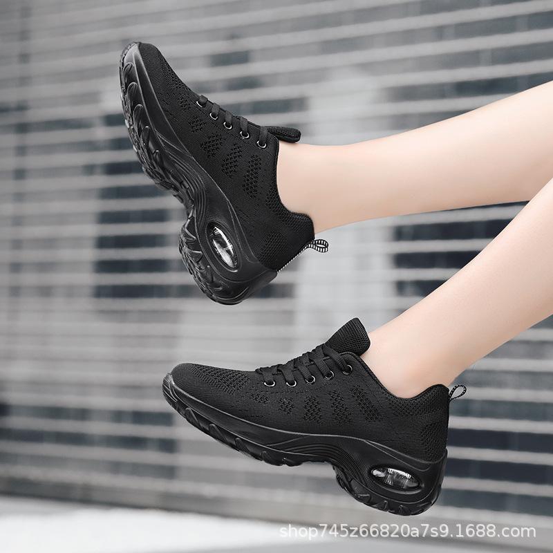 

Black Yang Liping Square Dance Shoes Men s and Women s Soft-soled Dance Shoes Not Tired Feet Jazz Ghost Walk White Dance Shoes Women s Summer 35