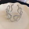 European & American Pleated Metal Bangle: Elegant Cold-Style Bracelet with High-End Luxury Design