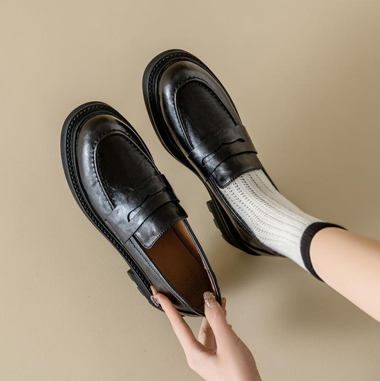 

Мода 2025 Осень И Зима Кожаные Балетки Дизайнер Новый Стиль Однотонные Черные Повседневные Женские Лоферы Удобные На Мягкой Подошве Женские Балетки 40 чёрный