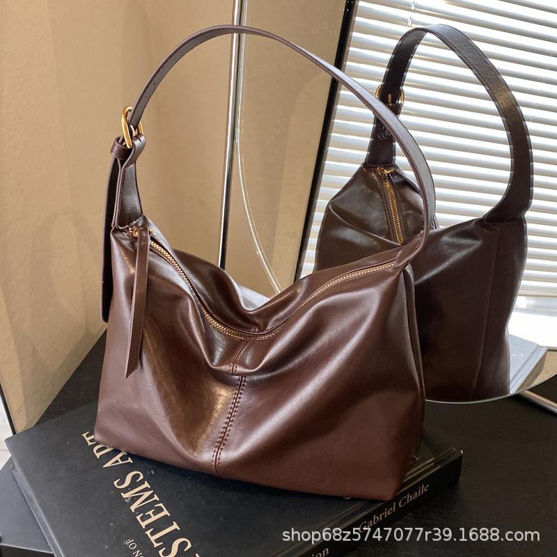 Foreign order large-capacity bag women's autumn and winter versatile 2025 new casual simple shoulder messenger bag commuter tote bag