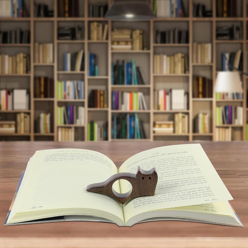 Cat Book Page Holder, Ideal Book Reader Gifts & Reading Accessories,Book Worm Gifts for Women, Thumb Book Page Holder